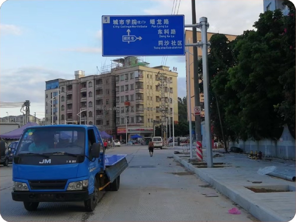 東莞市寮步鎮(zhèn)鳧西路（金華二街-匯星路）升級(jí)改造工程