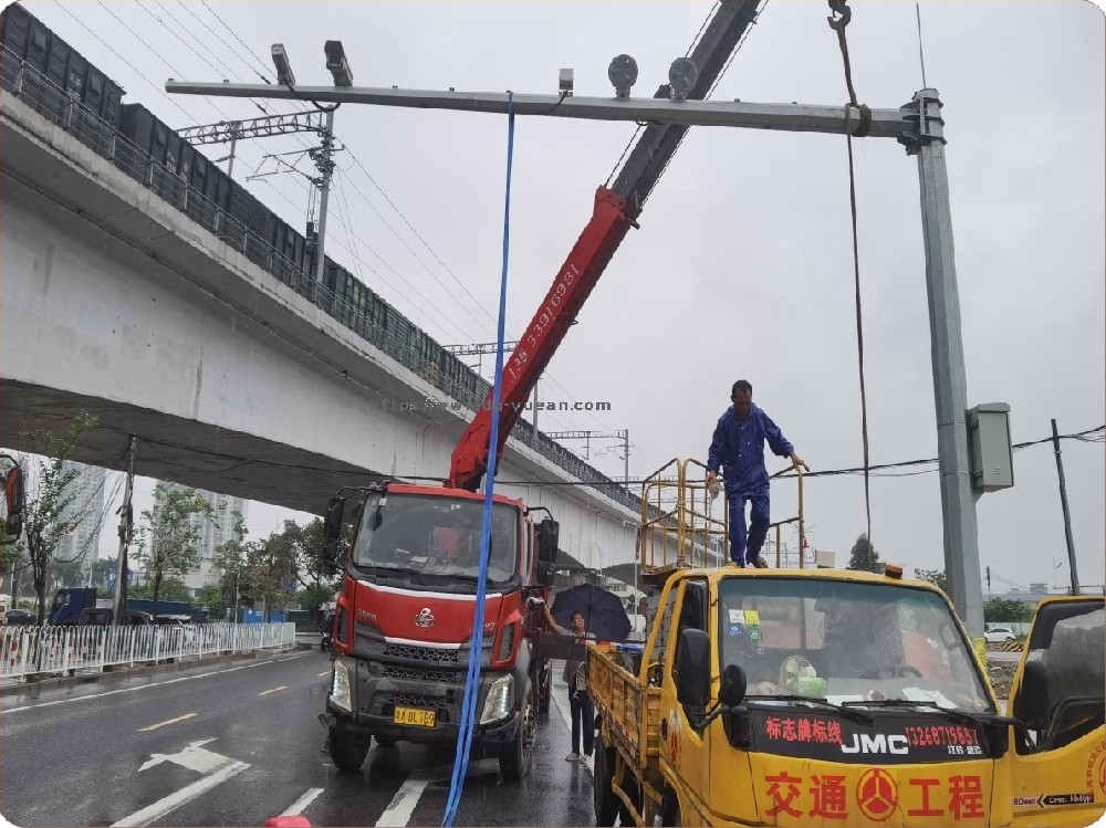東莞市寮步鎮(zhèn)鳧西路（金華二街-匯星路）升級(jí)改造工程